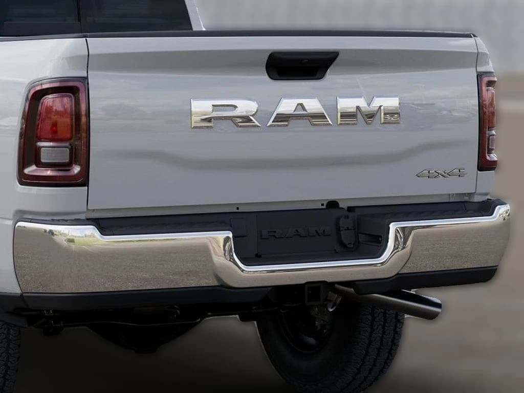 Ram 2500 Tradesman 4x4 Crew Cab 6'4" Box 2026 — side view