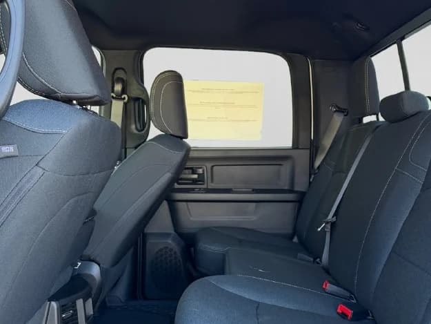 Ram 2500 Tradesman 4x4 Crew Cab 6'4" Box 2027 — side view