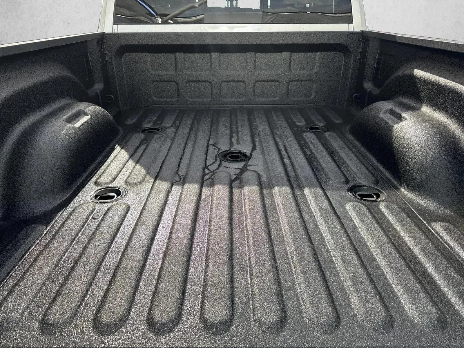 Ram 2500 Tradesman 4x4 Crew Cab 6'4" Box 2027 — side view