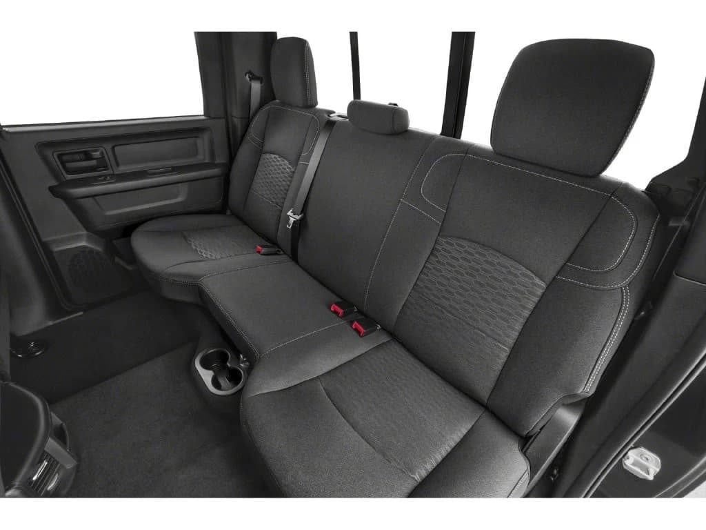 Ram 2500 Tradesman 4x4 Crew Cab 6'4" Box 2027 — side view