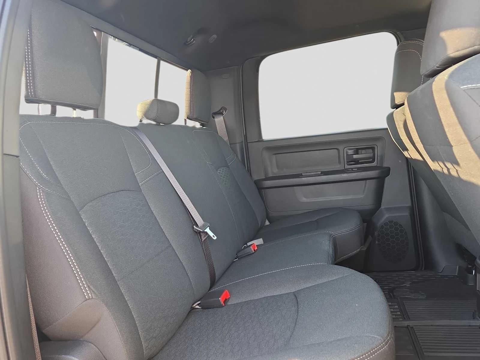 Ram 2500 Warlock 4x4 Crew Cab 6'4" Box 2027 — side view