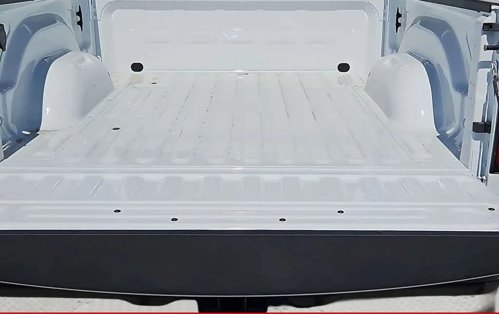 Ram 2500 Tradesman 4x4 Crew Cab 6'4" Box 2026 — side view