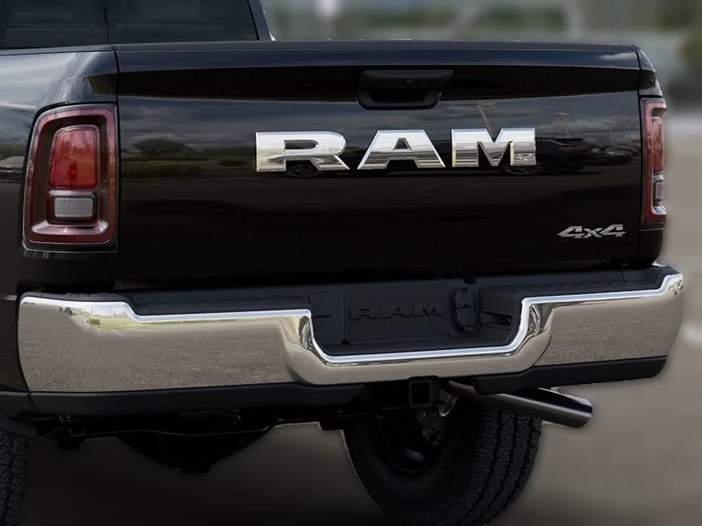 Ram 2500 Tradesman 4x4 Crew Cab 6'4" Box 2026 — side view