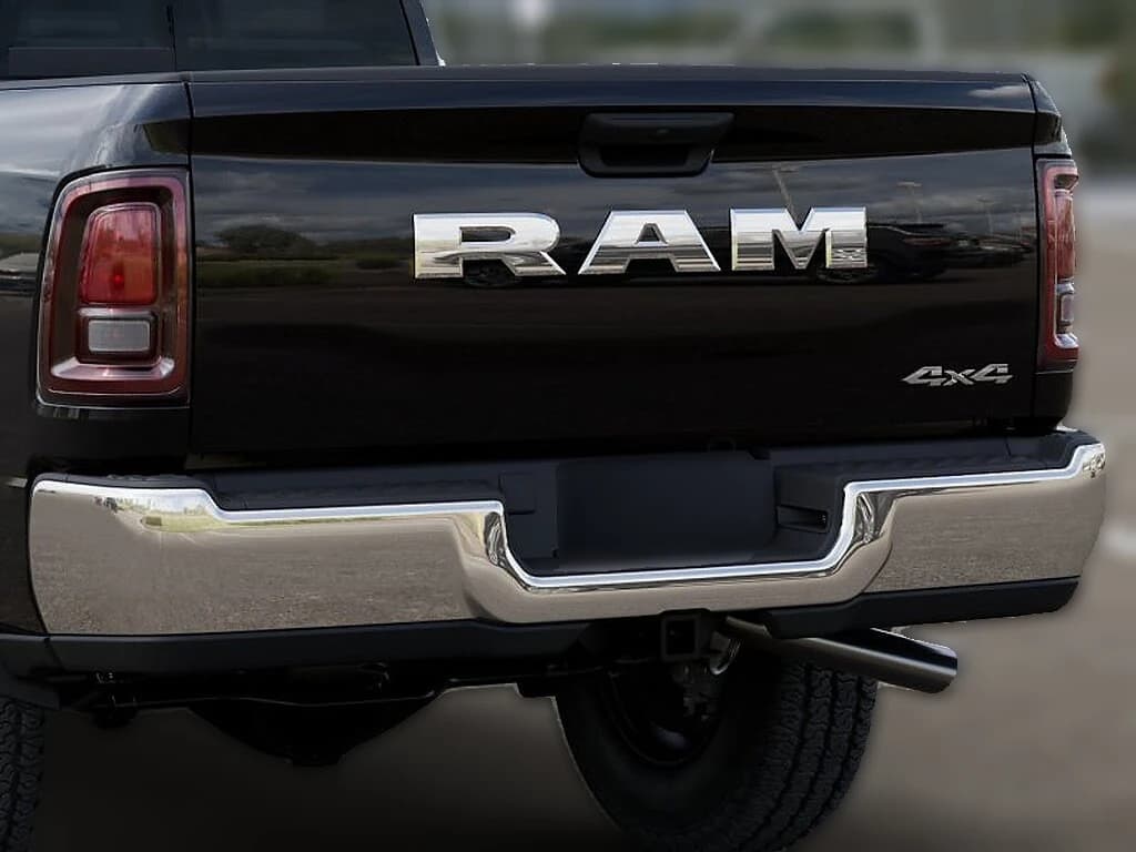 Ram 2500 Tradesman 4x4 Crew Cab 6'4" Box 2026 — side view