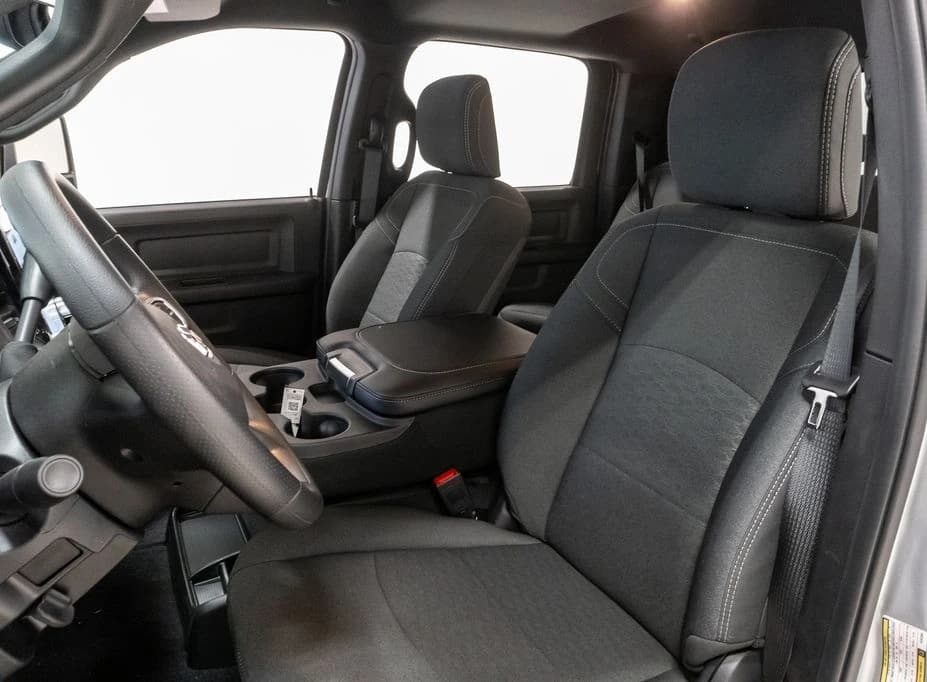 Ram 2500 Black Express 4x4 Crew Cab 6'4" Box 2026 — side view