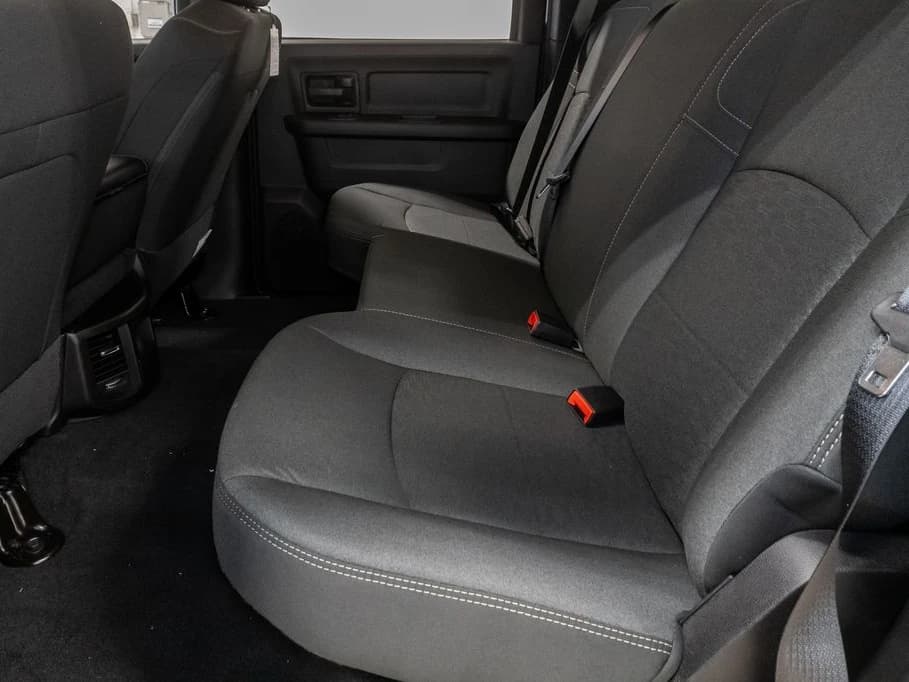 Ram 2500 Black Express 4x4 Crew Cab 6'4" Box 2026 — side view