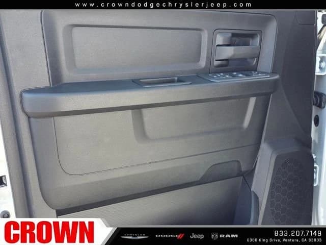 Ram 2500 Tradesman 4x4 Crew Cab 6'4" Box 2026 — side view