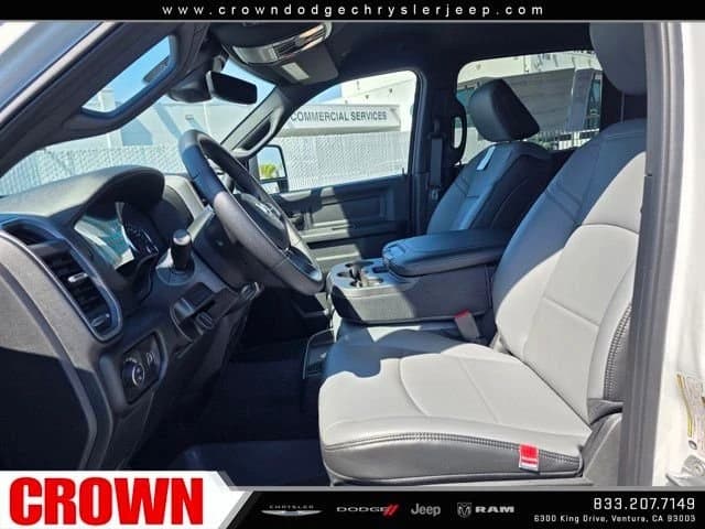 Ram 2500 Tradesman 4x4 Crew Cab 6'4" Box 2026 — side view