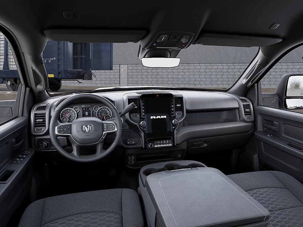 Ram 2500 Tradesman 4x4 Crew Cab 6'4" Box 2026 — side view