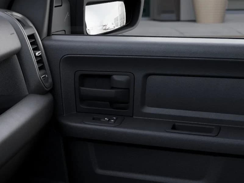 Ram 2500 Tradesman 4x4 Crew Cab 6'4" Box 2027 — side view