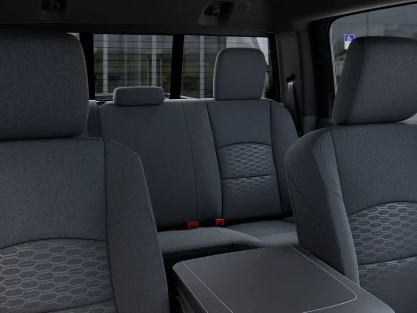 Ram 2500 Tradesman 4x4 Crew Cab 6'4" Box 2027 — side view