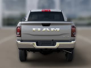 Ram 2500 Tradesman 4x4 Crew Cab 6'4" Box