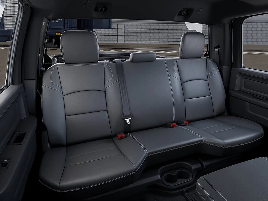 Ram 2500 Tradesman 4x4 Crew Cab 6'4" Box 2026 — side view