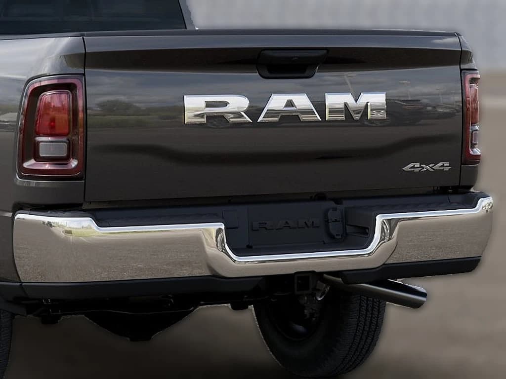 Ram 2500 Tradesman 4x4 Crew Cab 6'4" Box 2026 — side view