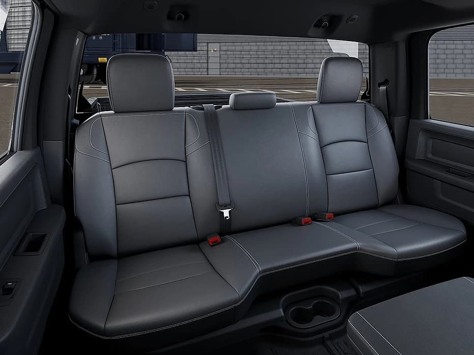 Ram 2500 Tradesman 4x4 Crew Cab 6'4" Box 2026 — side view