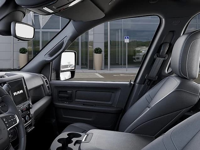 Ram 2500 Tradesman 4x4 Crew Cab 6'4" Box 2026 — side view