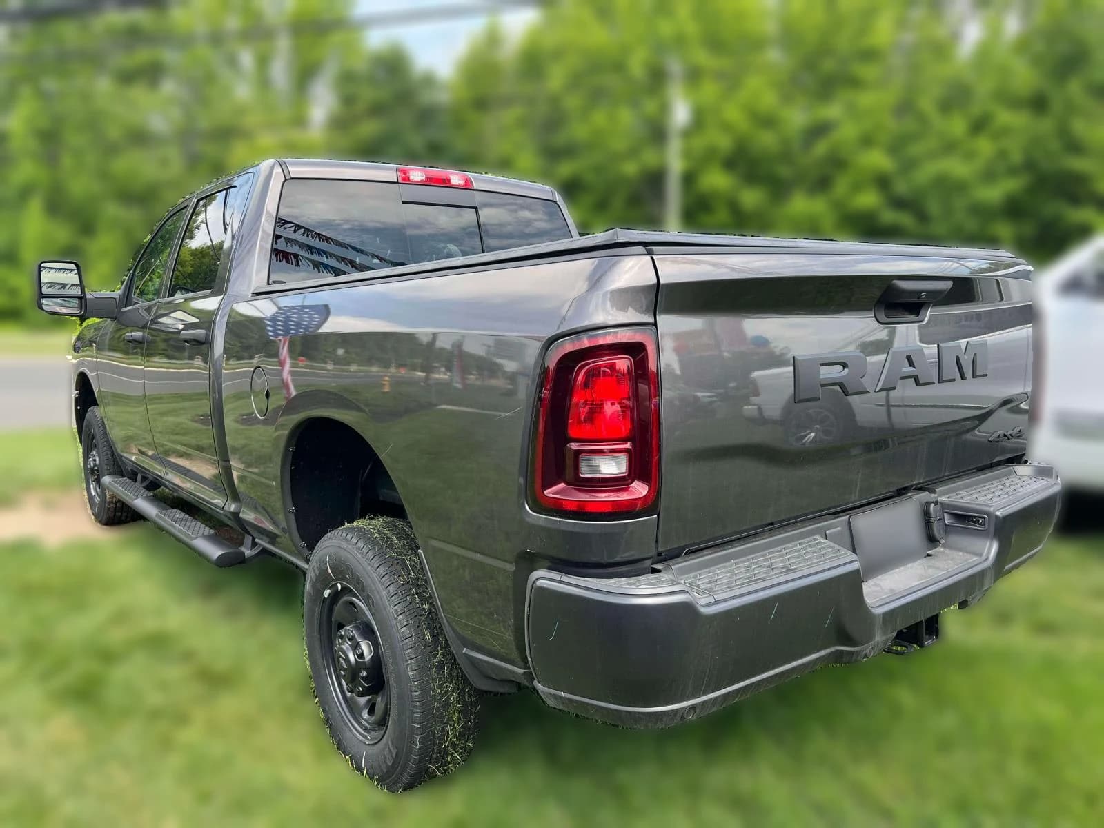 Ram 2500 Tradesman 4x4 Crew Cab 6'4" Box 2026 — side view