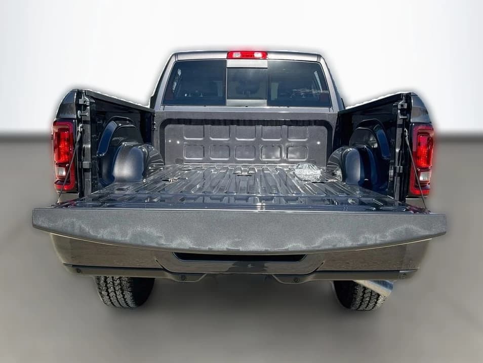 Ram 2500 Black Express 4x4 Crew Cab 6'4" Box 2026 — side view