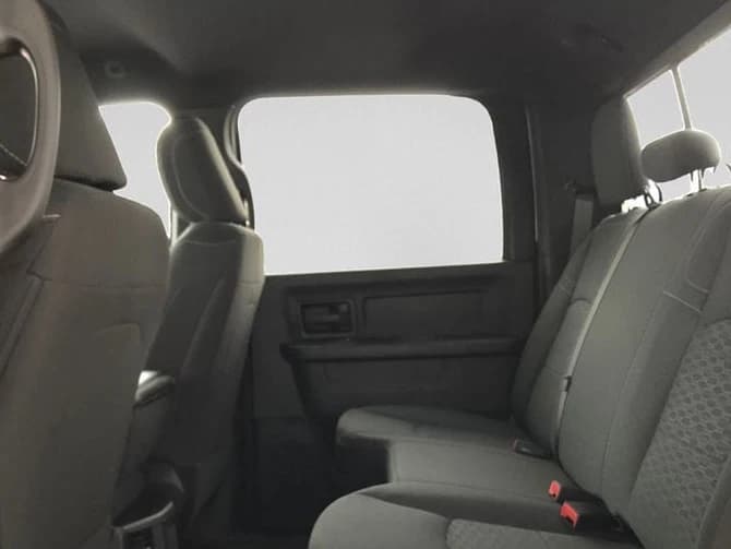 Ram 2500 Black Express 4x4 Crew Cab 6'4" Box 2026 — side view