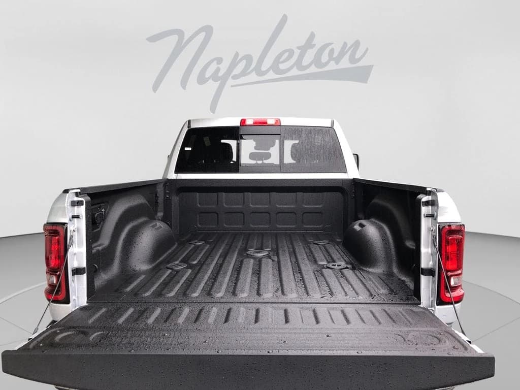 Ram 2500 Black Express 4x4 Crew Cab 6'4" Box 2026 — side view