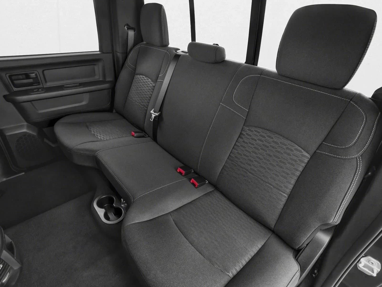 Ram 2500 Tradesman 4x4 Crew Cab 6'4" Box 2027 — side view