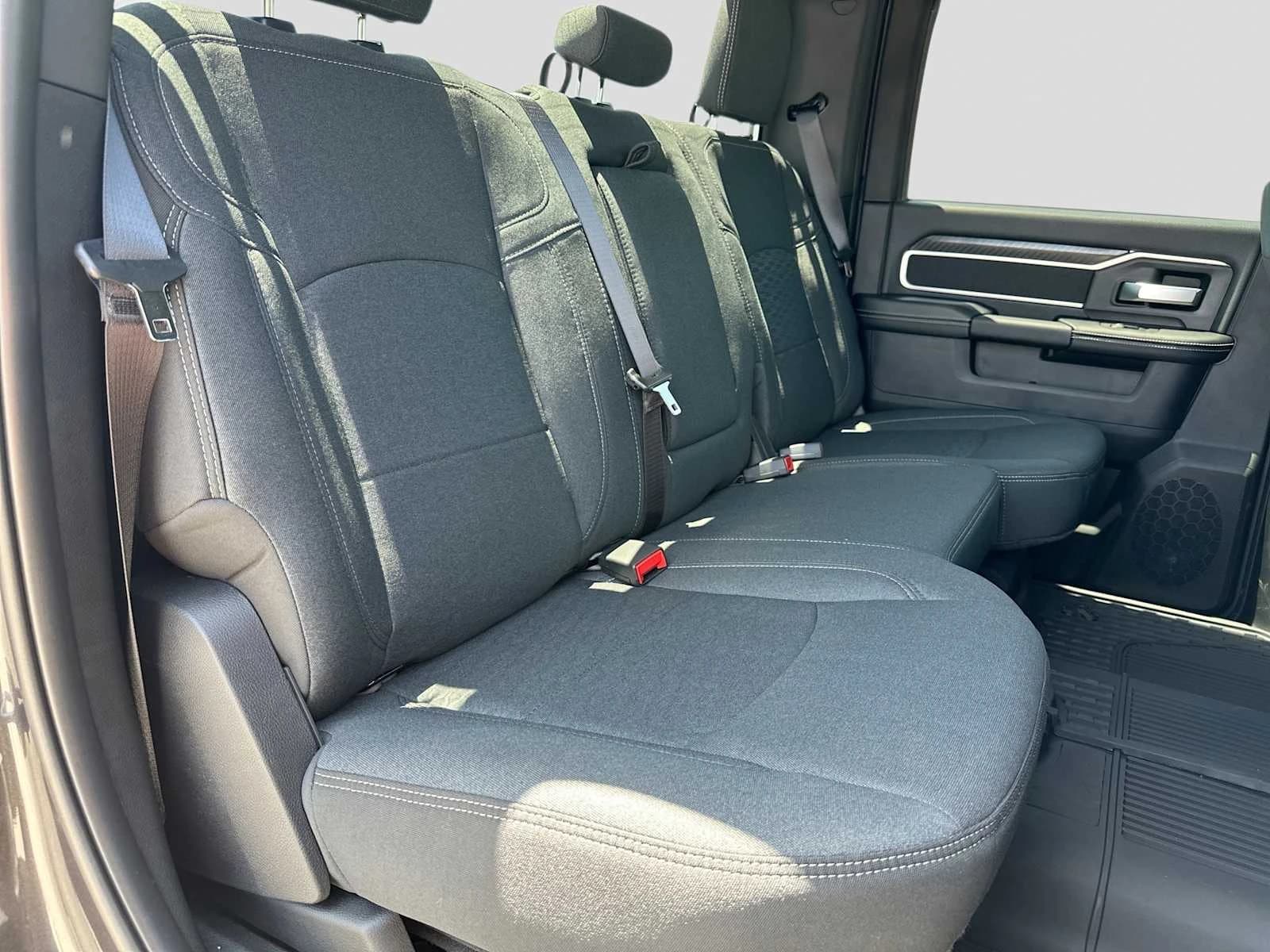 Ram 2500 Big Horn 4x4 Crew Cab 6'4" Box 2026 — side view