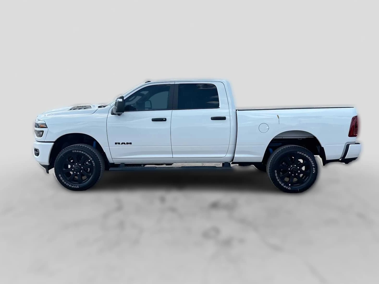 Ram 2500 Big Horn 4x4 Crew Cab 6'4" Box 2026 — side view
