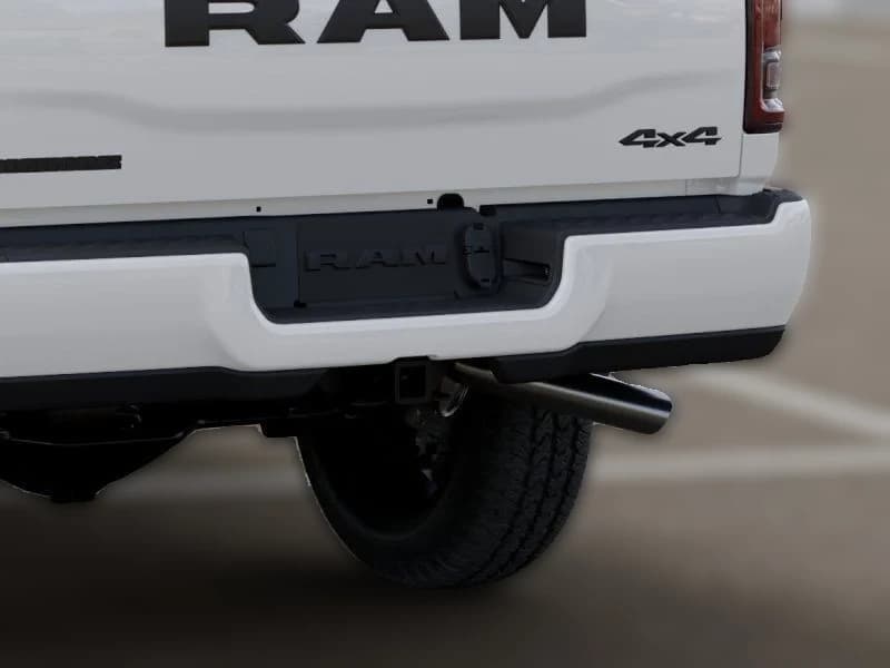 Ram 2500 Big Horn 4x4 Crew Cab 6'4" Box 2027 — side view