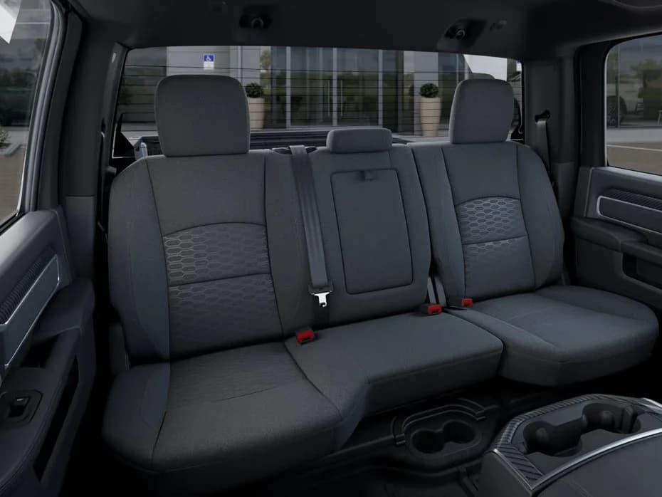 Ram 2500 Big Horn 4x4 Crew Cab 6'4" Box 2027 — side view