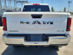 Ram 2500 Big Horn 4x4 Crew Cab 6'4" Box 2026 — side view