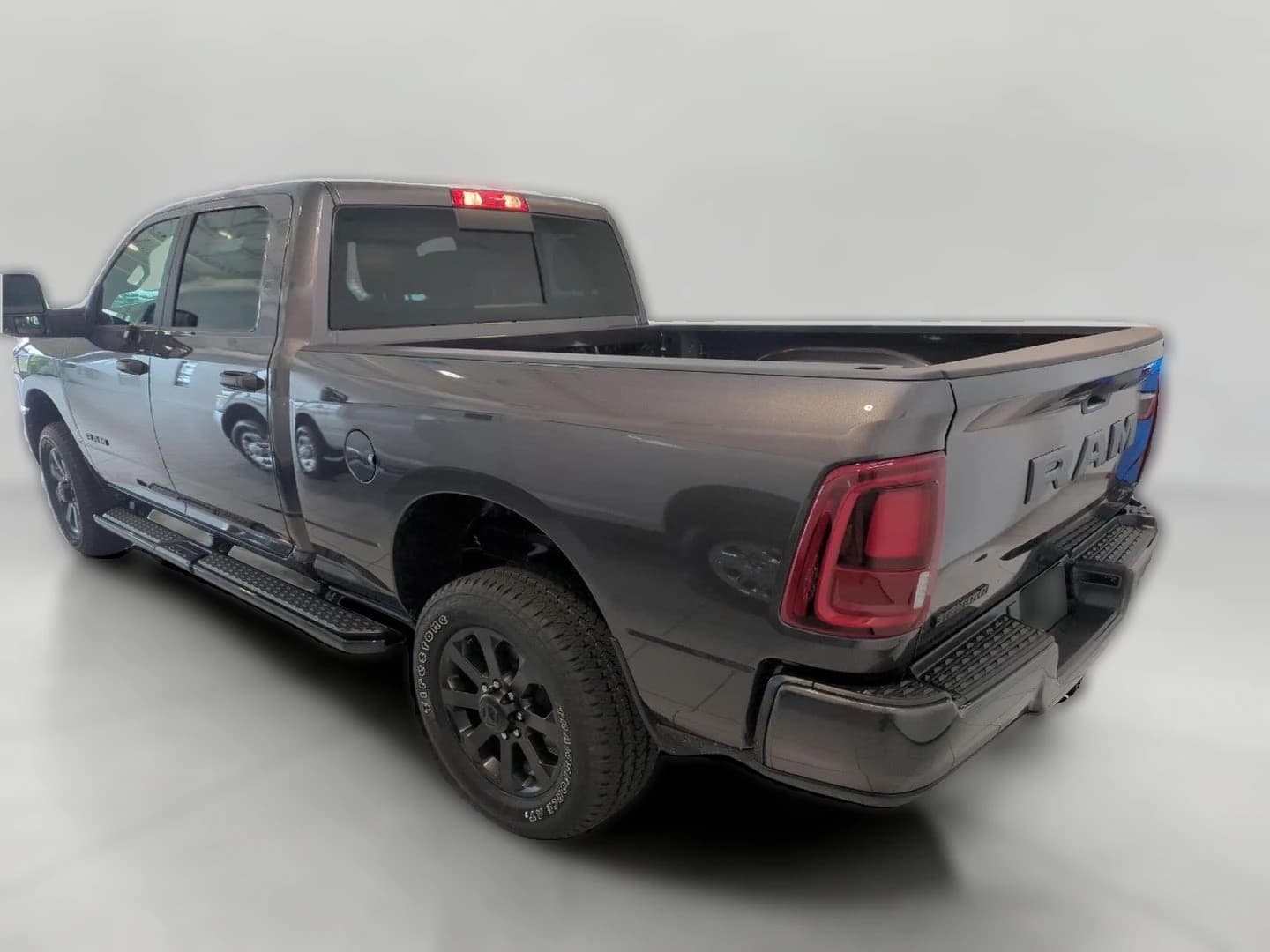 Ram 2500 Big Horn 4x4 Crew Cab 6'4" Box 2026 — side view