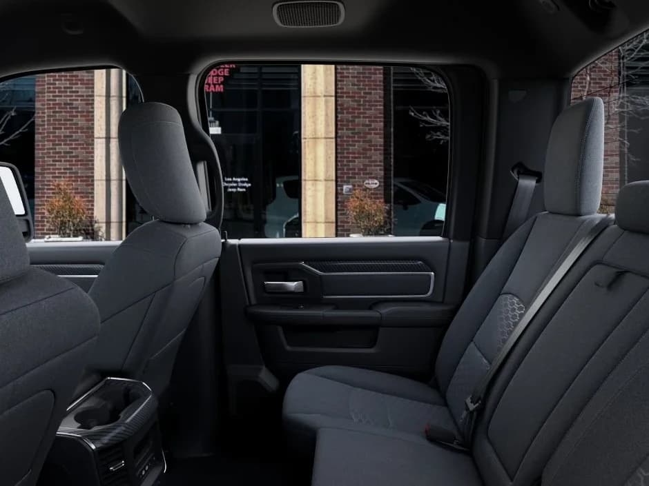 Ram 2500 Big Horn 4x4 Crew Cab 6'4" Box 2027 — side view