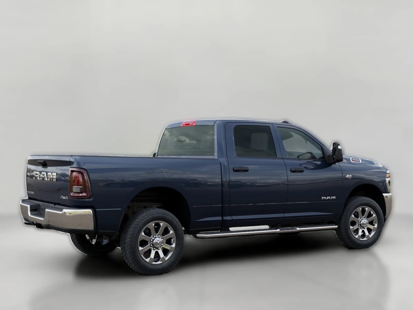 Ram 2500 Big Horn 4x4 Crew Cab 6'4" Box 2027 — side view