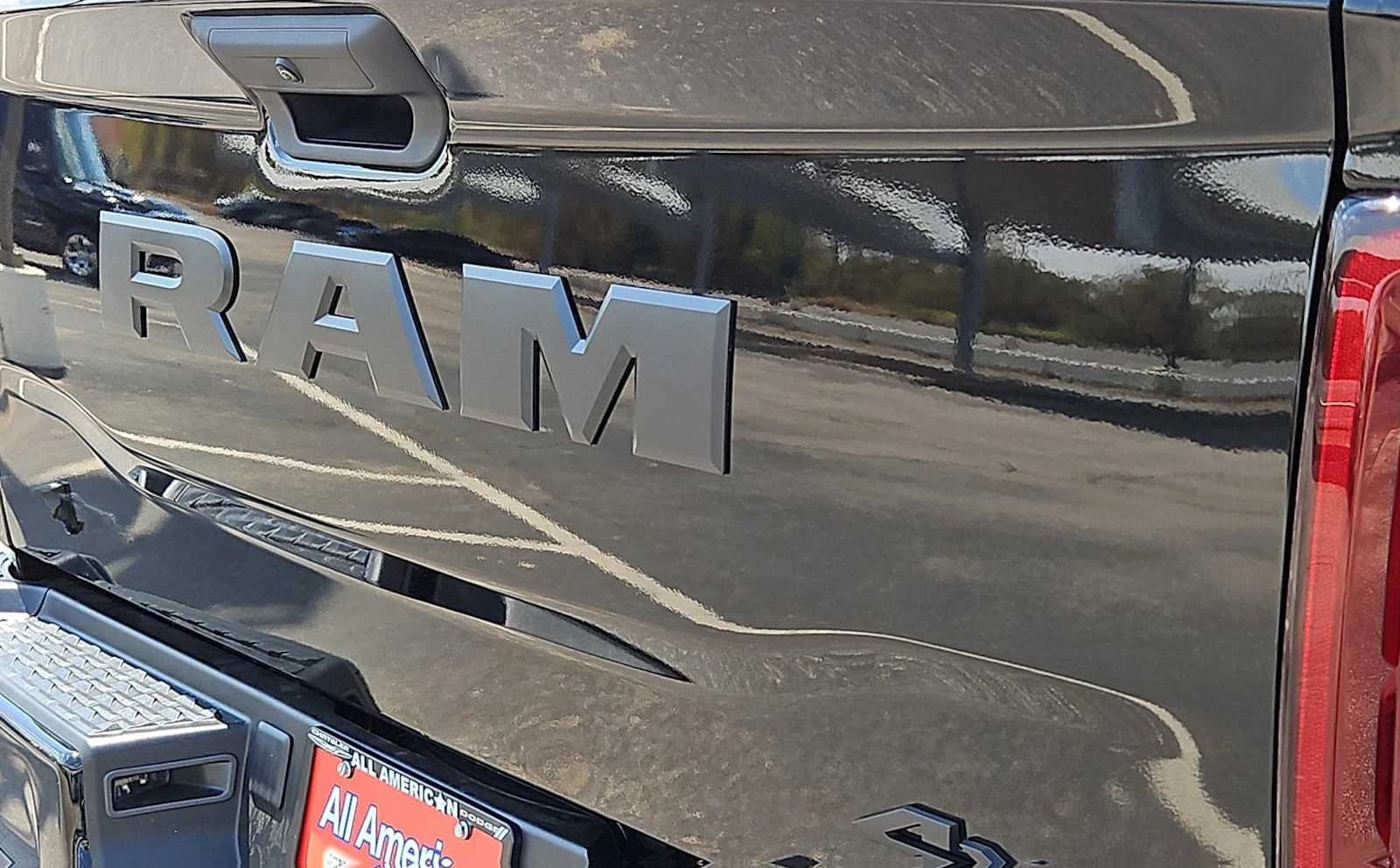 Ram 2500 Lone Star 4x4 Crew Cab 6'4" Box 2027 — side view