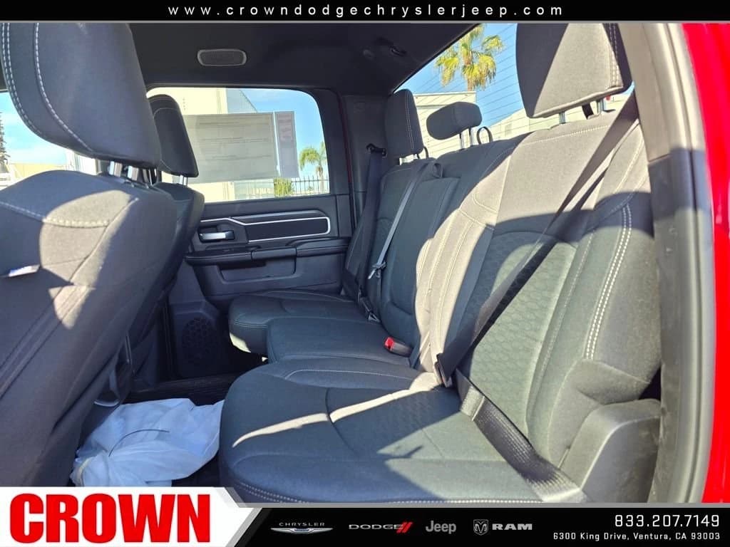 Ram 2500 Big Horn 4x4 Crew Cab 6'4" Box 2026 — side view