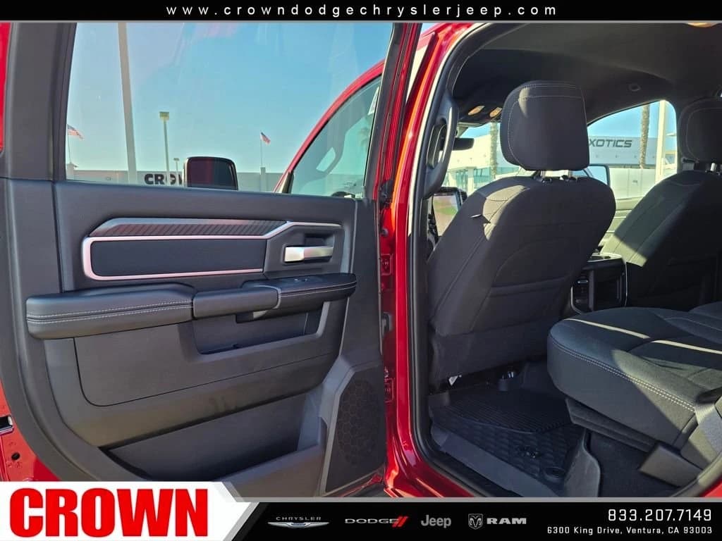 Ram 2500 Big Horn 4x4 Crew Cab 6'4" Box 2026 — side view