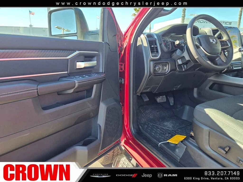 Ram 2500 Big Horn 4x4 Crew Cab 6'4" Box 2026 — side view