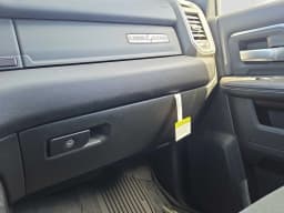Ram 2500 Lone Star 4x4 Crew Cab 6'4" Box 2026 — side view