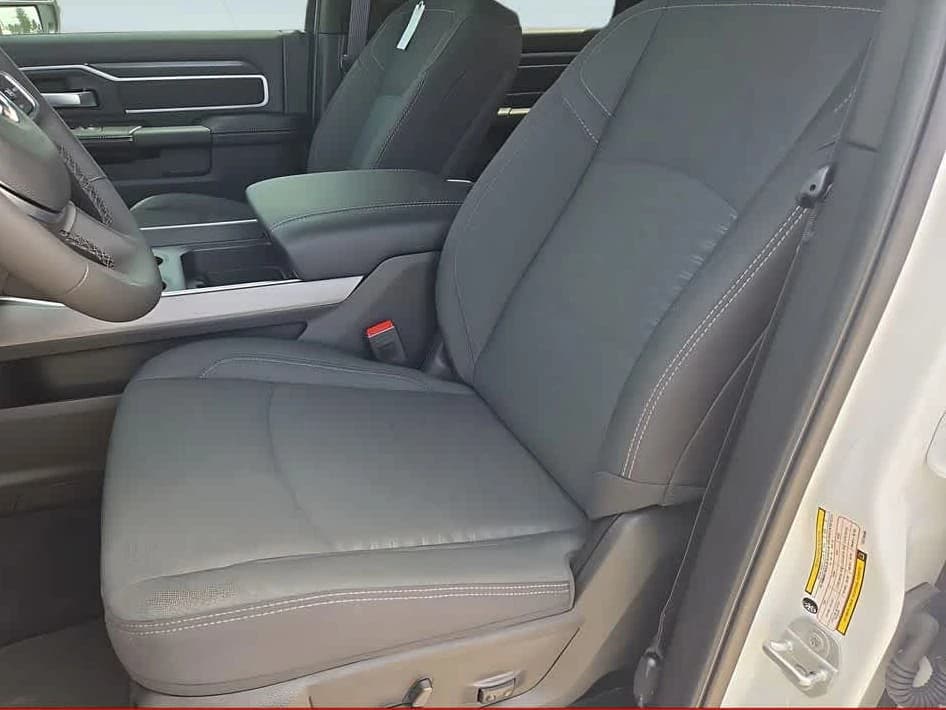 Ram 2500 Lone Star 4x4 Crew Cab 6'4" Box 2026 — side view