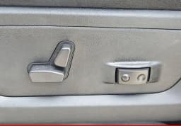 Ram 2500 Lone Star 4x4 Crew Cab 6'4" Box 2026 — side view