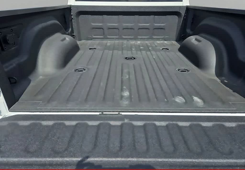 Ram 2500 Lone Star 4x4 Crew Cab 6'4" Box 2026 — side view