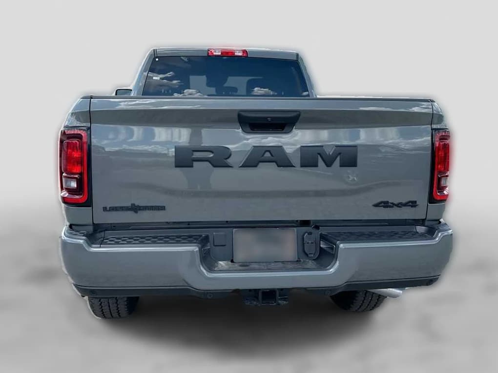 Ram 2500 Lone Star 4x4 Crew Cab 6'4" Box 2027 — side view