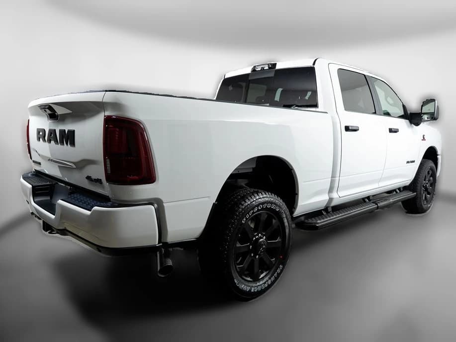 Ram 2500 Big Horn 4x4 Crew Cab 6'4" Box 2027 — side view