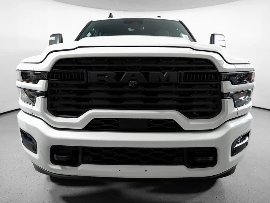 Ram 2500 Big Horn 4x4 Crew Cab 6'4" Box 2027 — side view