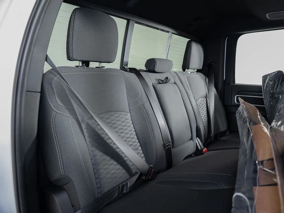Ram 2500 Big Horn 4x4 Crew Cab 6'4" Box 2027 — side view