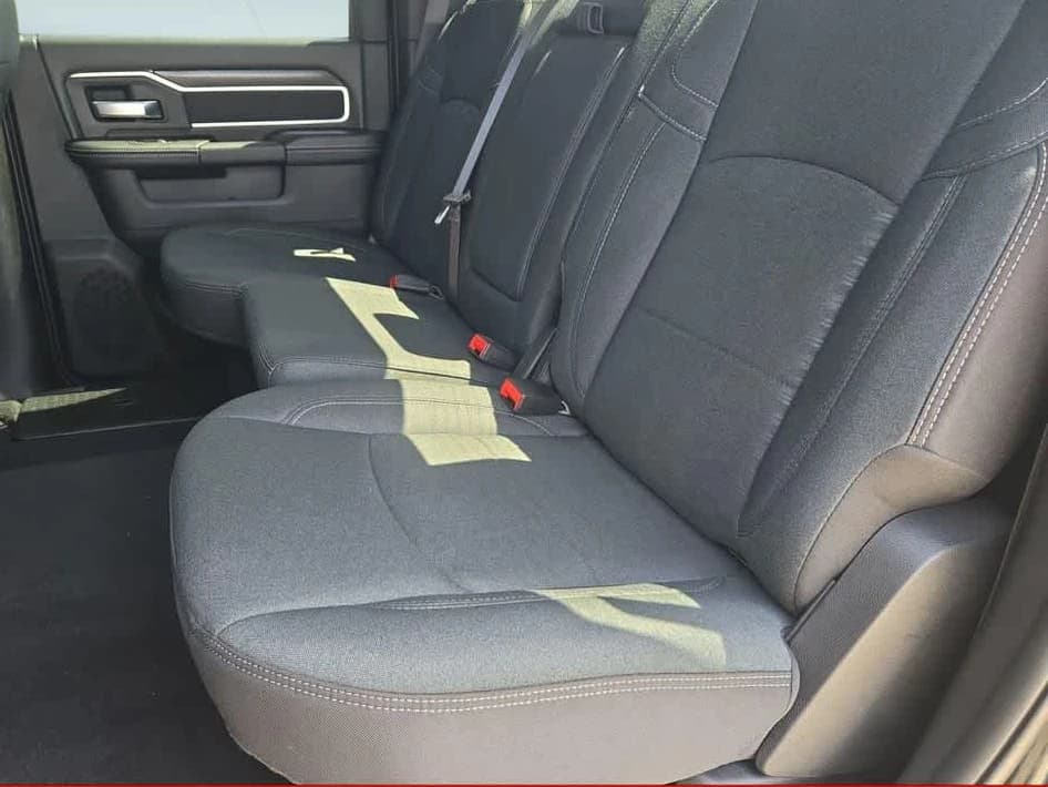 Ram 2500 Lone Star 4x4 Crew Cab 6'4" Box 2026 — side view