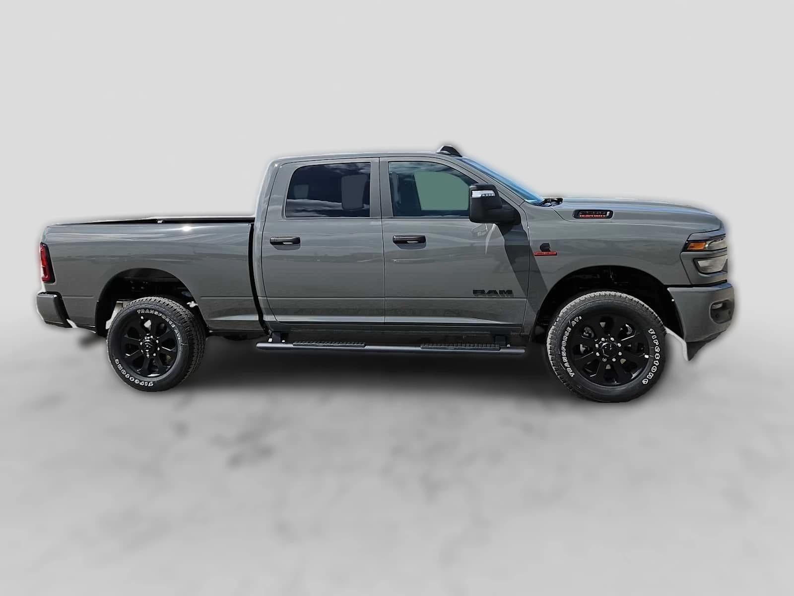 Ram 2500 Lone Star 4x4 Crew Cab 6'4" Box 2026 — side view