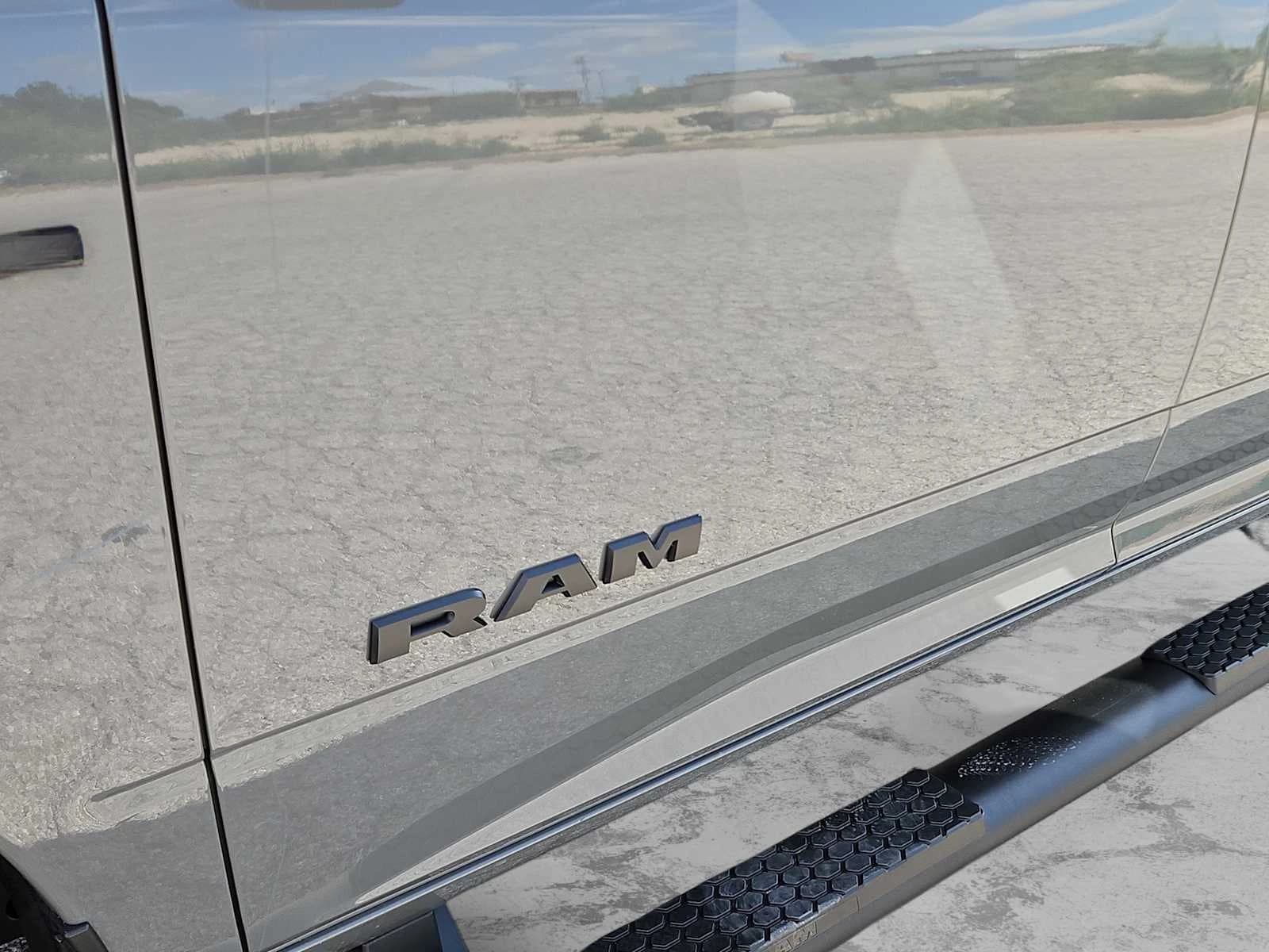 Ram 2500 Lone Star 4x4 Crew Cab 6'4" Box 2026 — side view