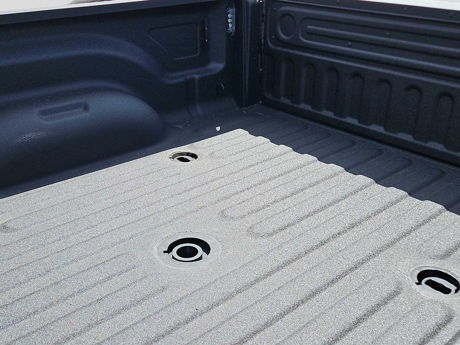 Ram 2500 Lone Star 4x4 Crew Cab 6'4" Box 2026 — side view