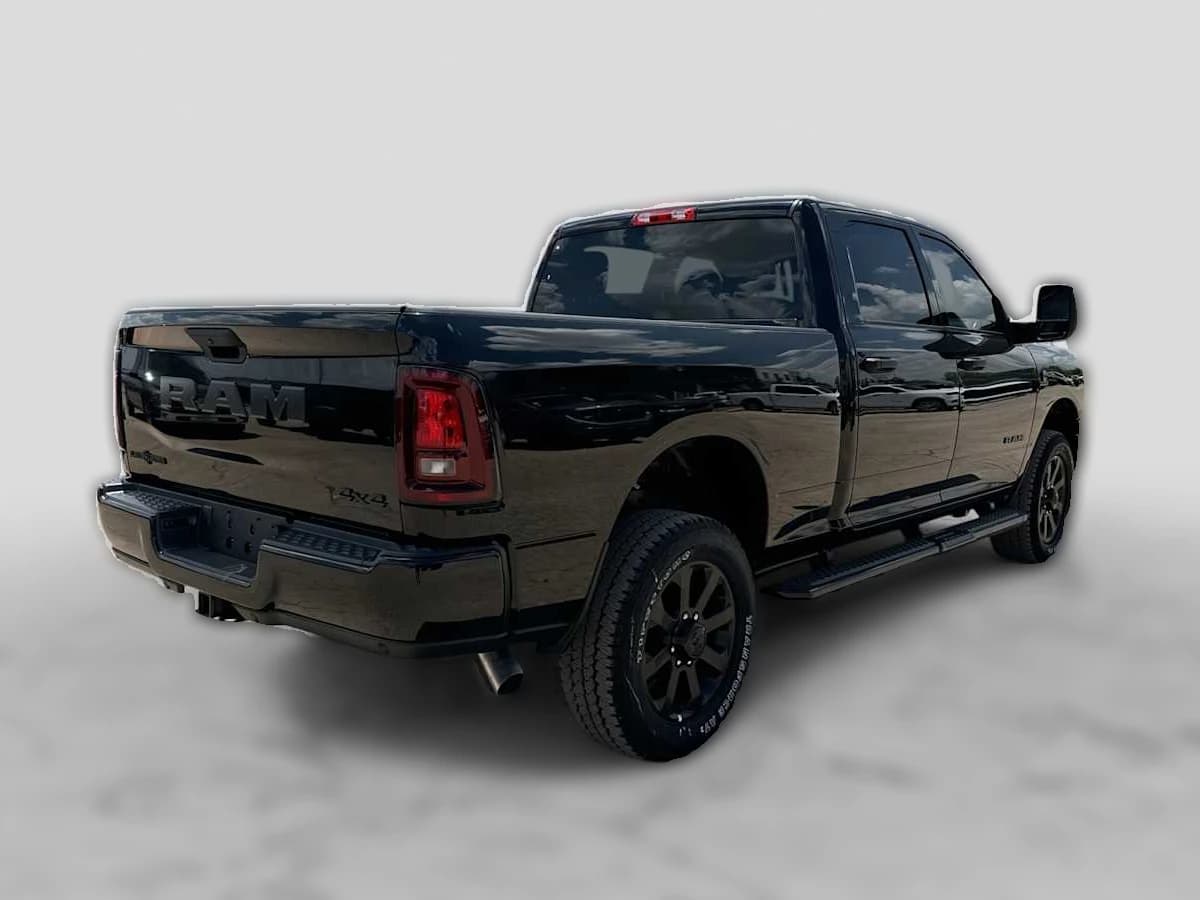 Ram 2500 Lone Star 4x4 Crew Cab 6'4" Box 2027 — side view